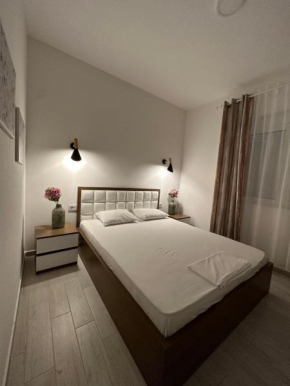 Long Beach Apartment